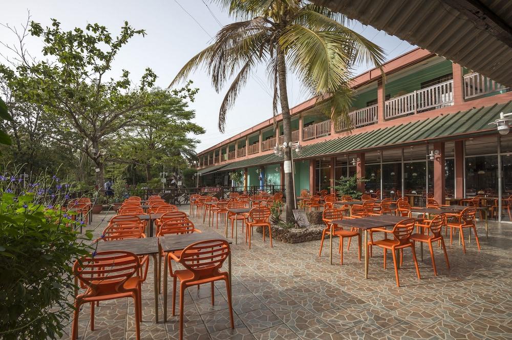 Senegambia Beach Hotel Kololi Exterior foto