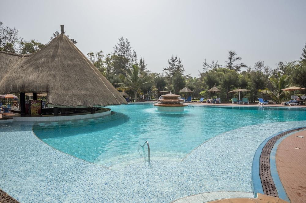 Senegambia Beach Hotel Kololi Exterior foto